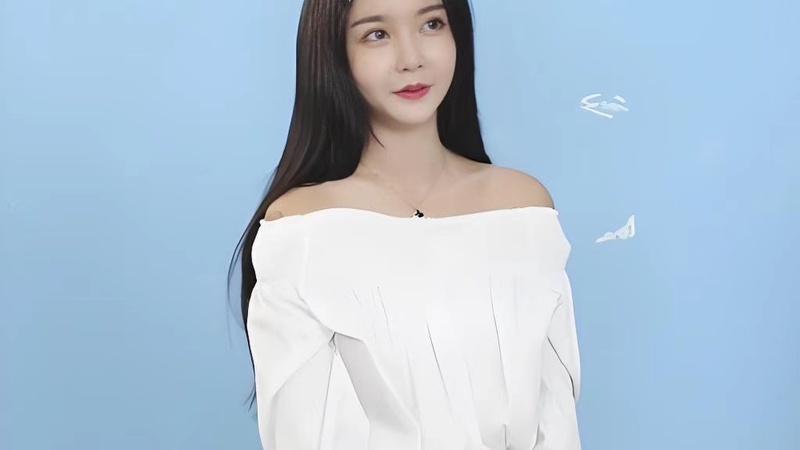 韩安冉Angelababy同框引热议：网红脸与明星颜的审美鸿沟遭审视